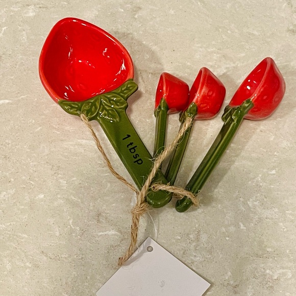 New Trendy Ceramic strawberry shaped measuring Spoons 4 pc set, great gifts! - Picture 2 of 8